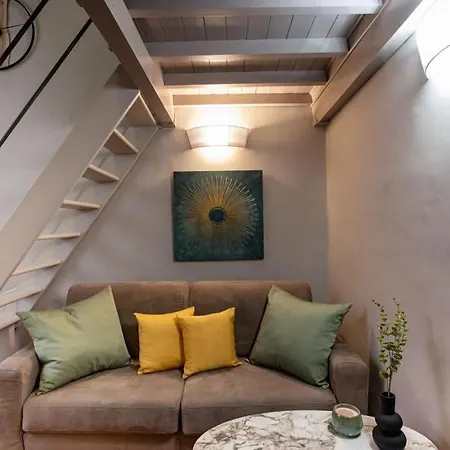 Incantevole Loft Nel Cuore Di Lägenhet
